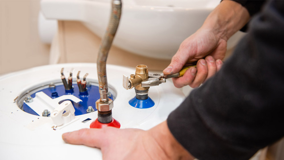 Water Heater Maintenance in Sammy Martinez